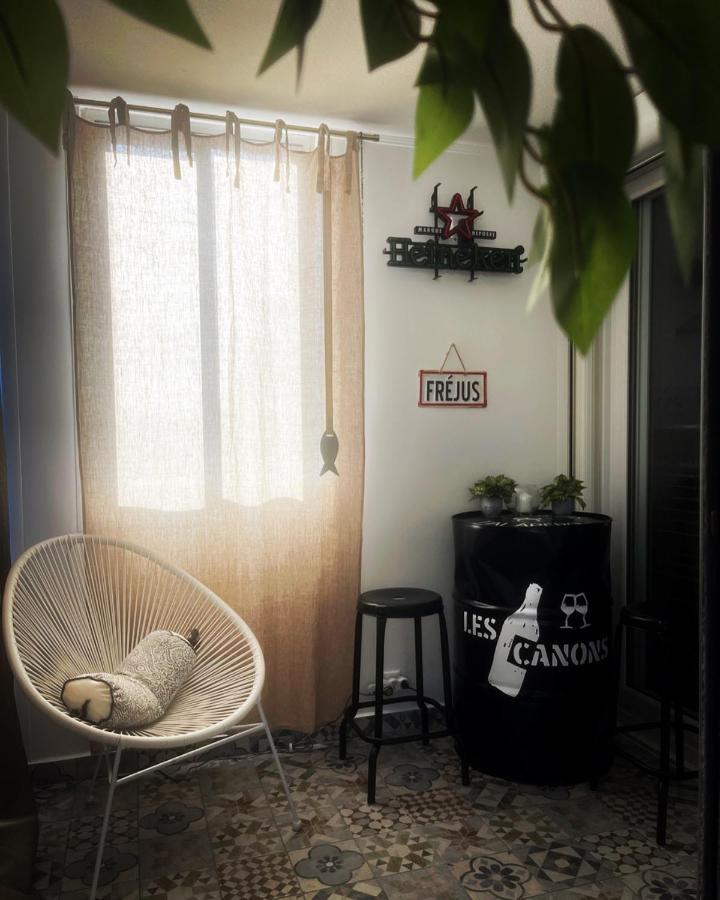 Appartement Vintage 90 M2 Duplex Classe Fréjus Esterno foto